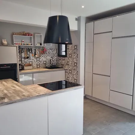 Maison Moderne Avec Piscine *