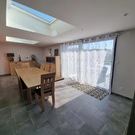Maison Moderne Avec Piscine 别墅